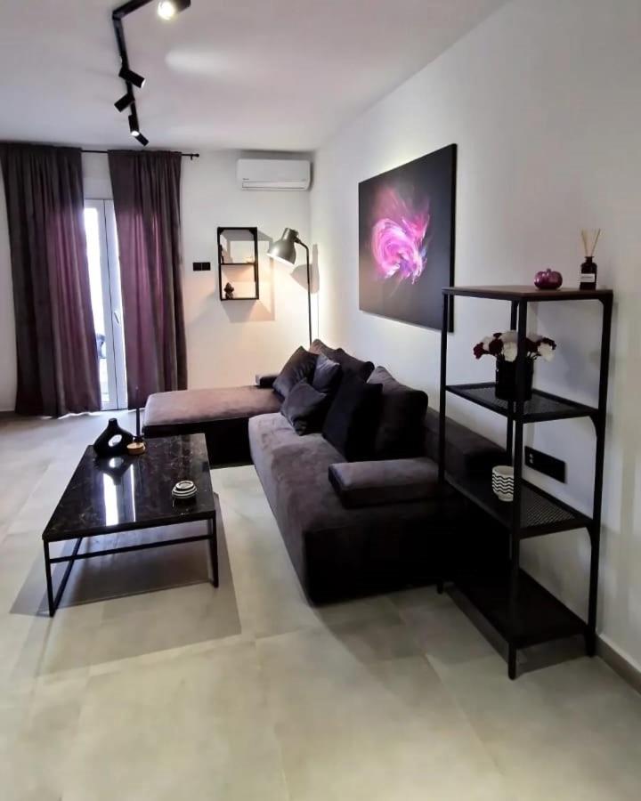 Ferienwohnung Essel Noir - A Hidden Gem With A Magnificent Acropolis View Athen Exterior foto